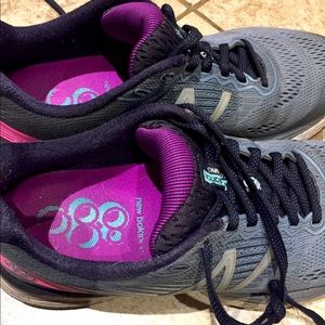 New Balance 880v8 Running Cushion - Women's 8.5